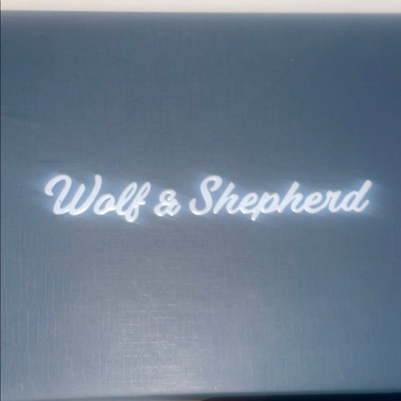 Men’s Wolf and Shepherd Blue and Tan Athletic Shoes NEW in box. - Picture 8 of 9